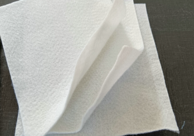 長(zhǎng)絲土工布的優(yōu)勢(shì)：經(jīng)濟(jì)、環(huán)保與高效！