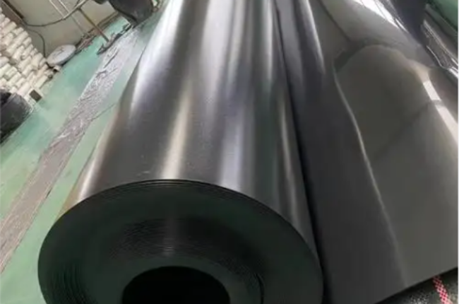 高寒地區(qū)使用的土工膜要具備哪些功能？