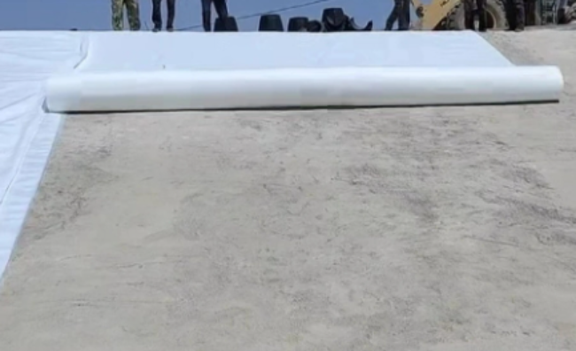 淺談土工布：鋪設(shè)、搭接、固定技巧！