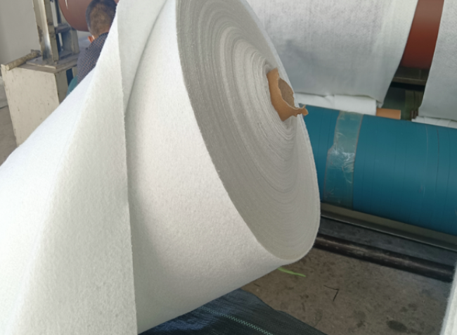 土工布的寬度和長(zhǎng)度有哪些要求？